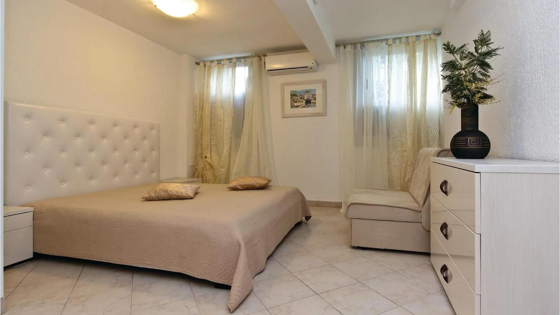 Pet Friendly Apartment In Pula With Wifi